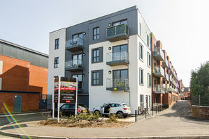 Photo 9- click for photo gallery